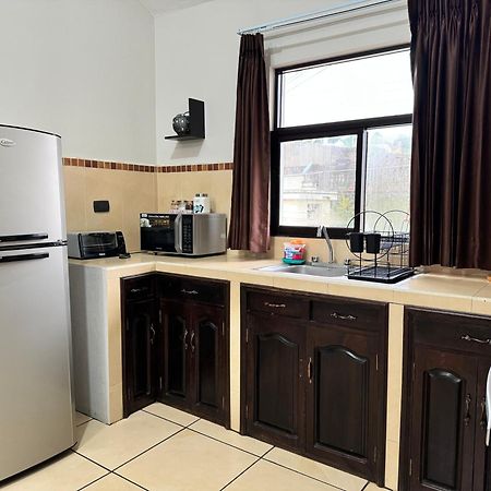 Amplio Apartamento, En Colonia Cerezos, Tercer Nivel Apartment Quetzaltenango Bagian luar foto