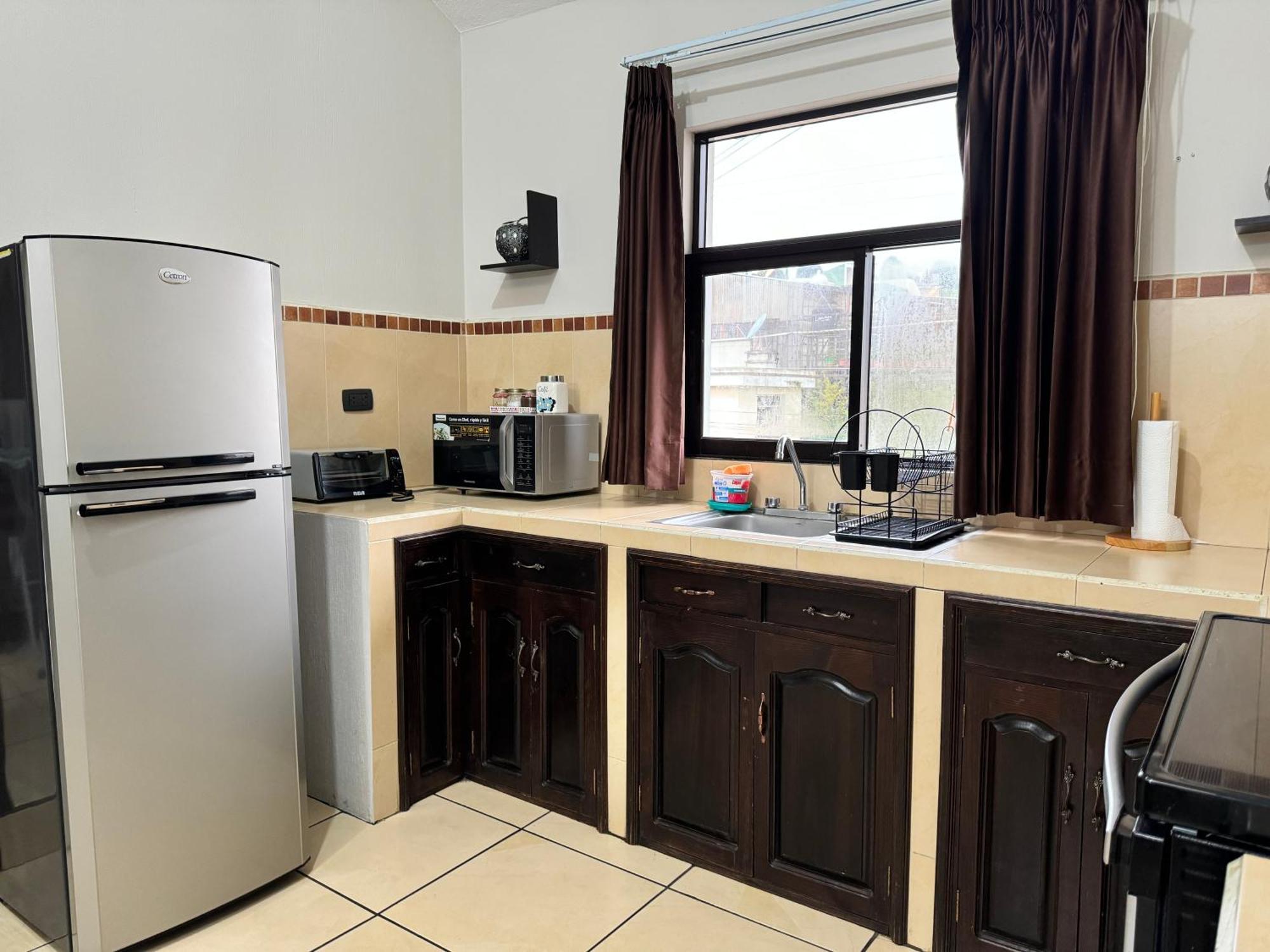 Amplio Apartamento, En Colonia Cerezos, Tercer Nivel Apartment Quetzaltenango Bagian luar foto